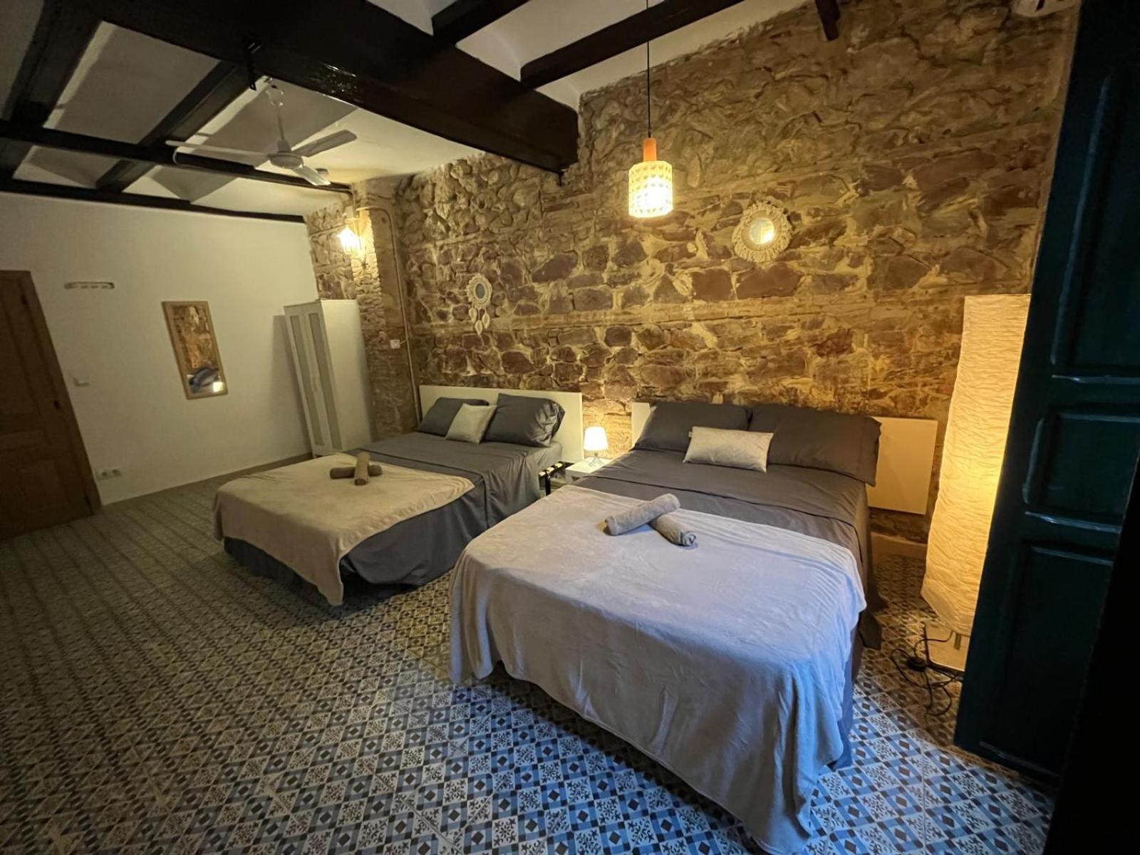 Kiwi Rooms Auto Check-In Valencia Room photo