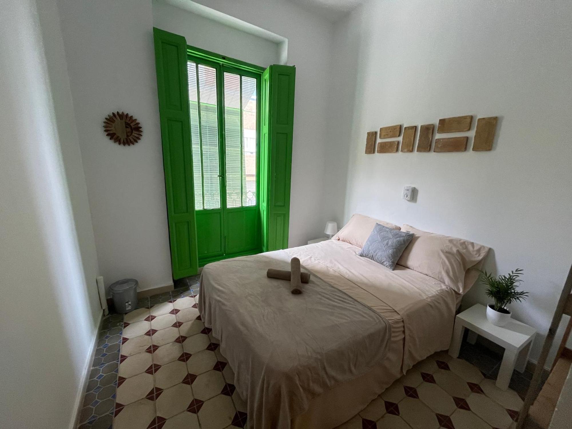 Kiwi Rooms Auto Check-In Valencia Room photo